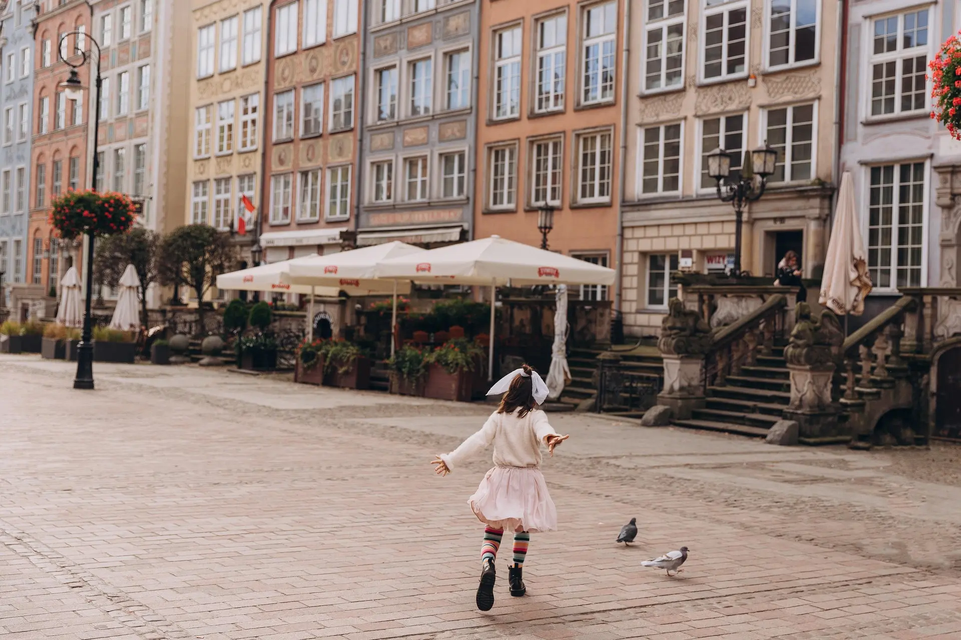 NIña corriendo